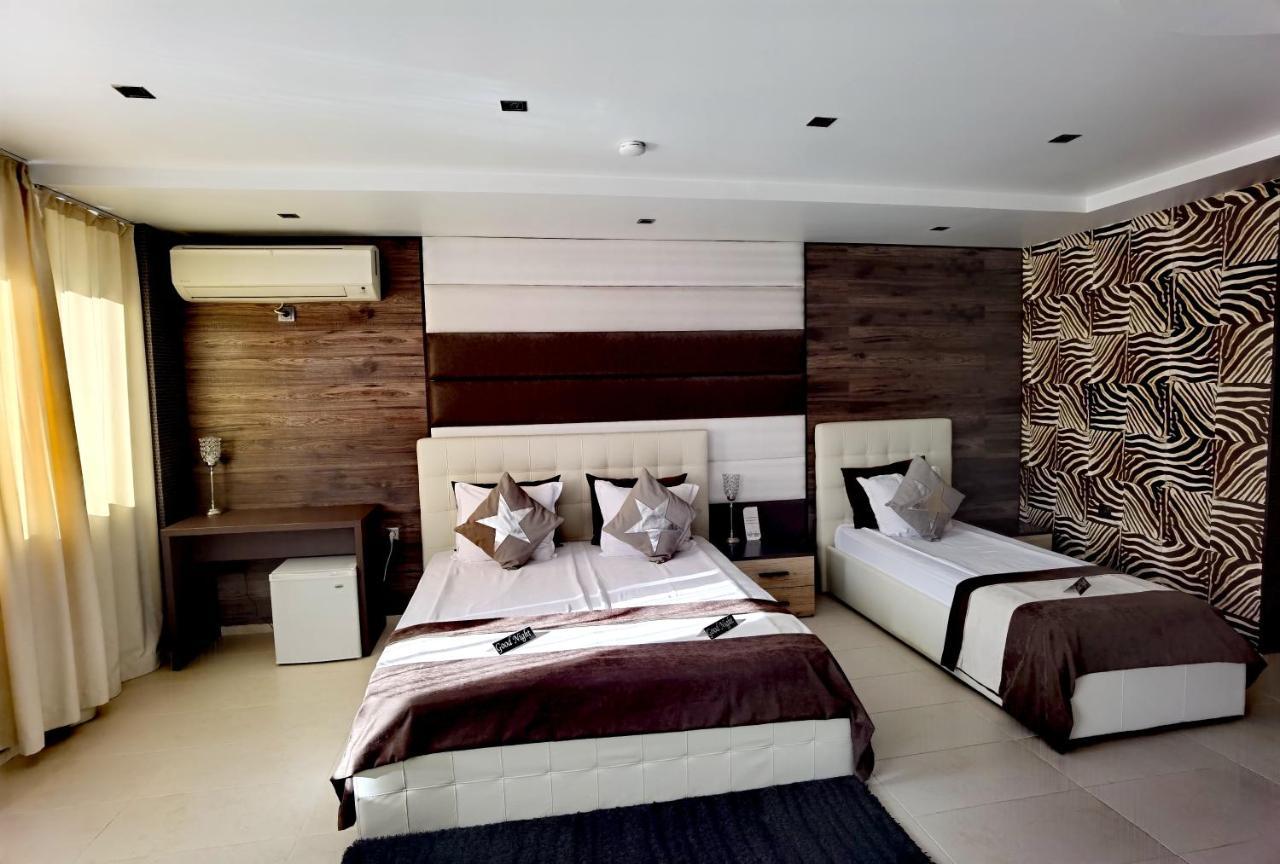 Hotel Acktion Σούμεν Εξωτερικό φωτογραφία