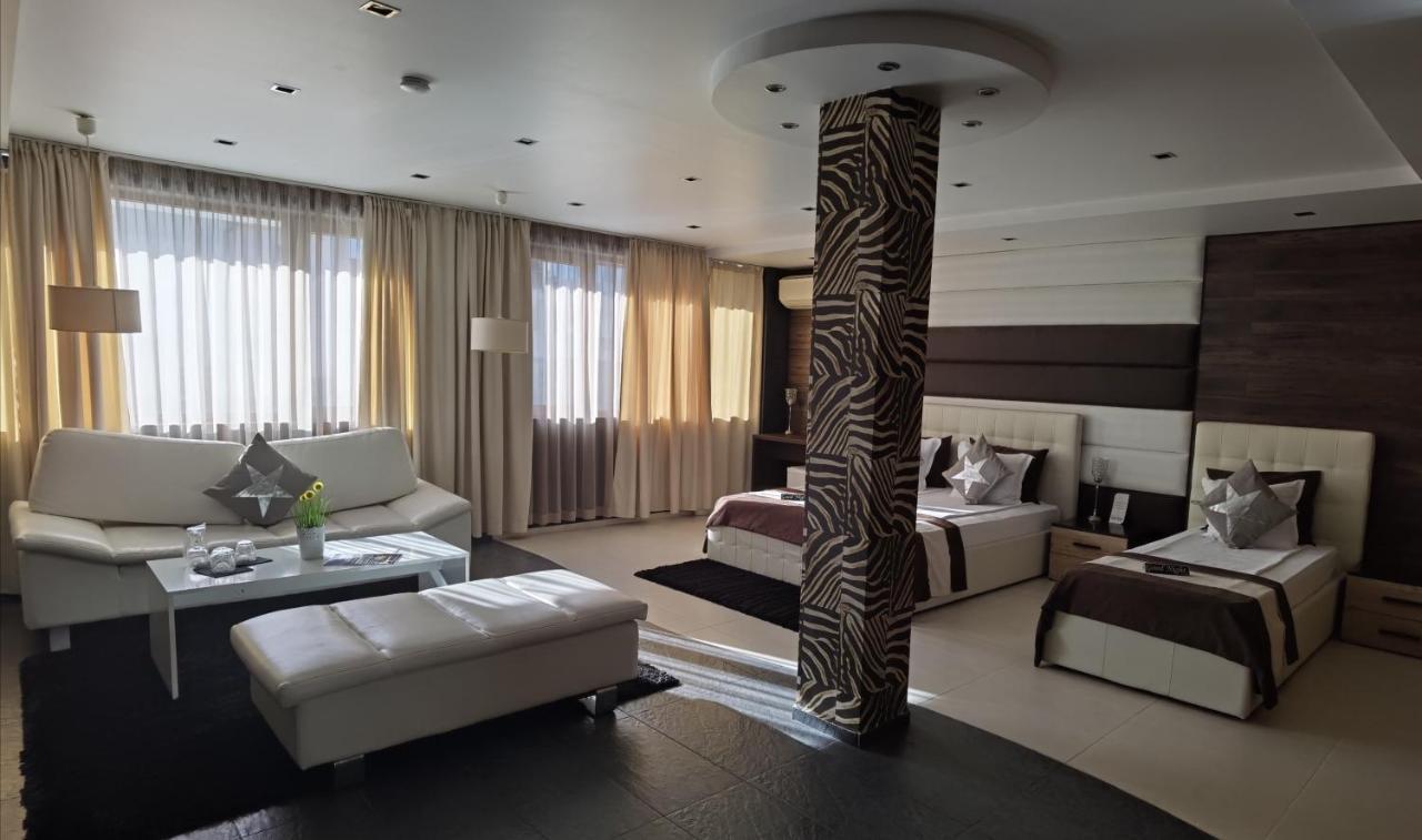 Hotel Acktion Σούμεν Εξωτερικό φωτογραφία