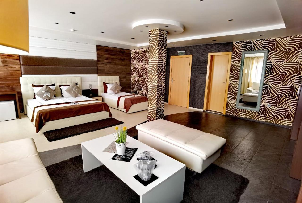 Hotel Acktion Σούμεν Εξωτερικό φωτογραφία