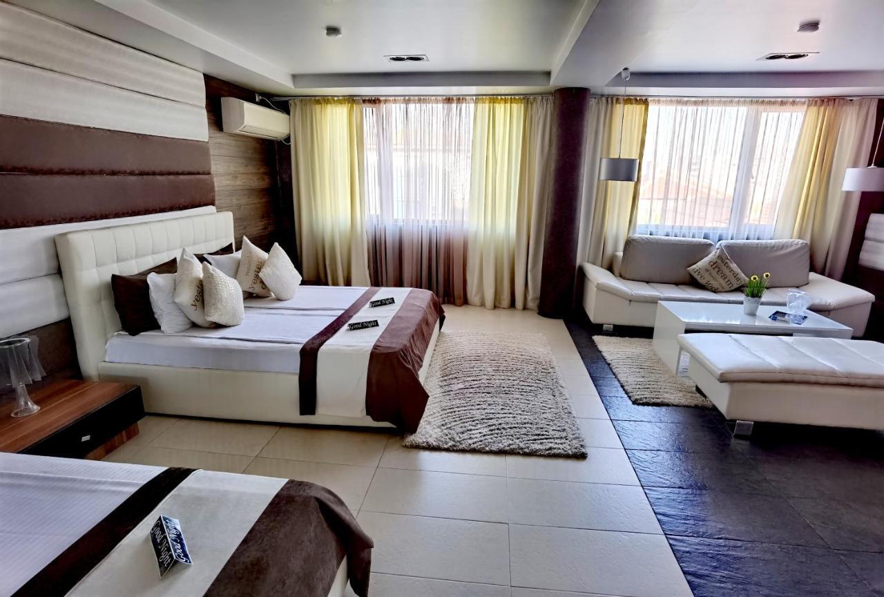 Hotel Acktion Σούμεν Εξωτερικό φωτογραφία