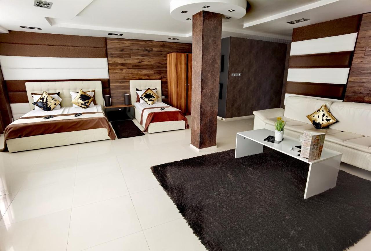 Hotel Acktion Σούμεν Εξωτερικό φωτογραφία