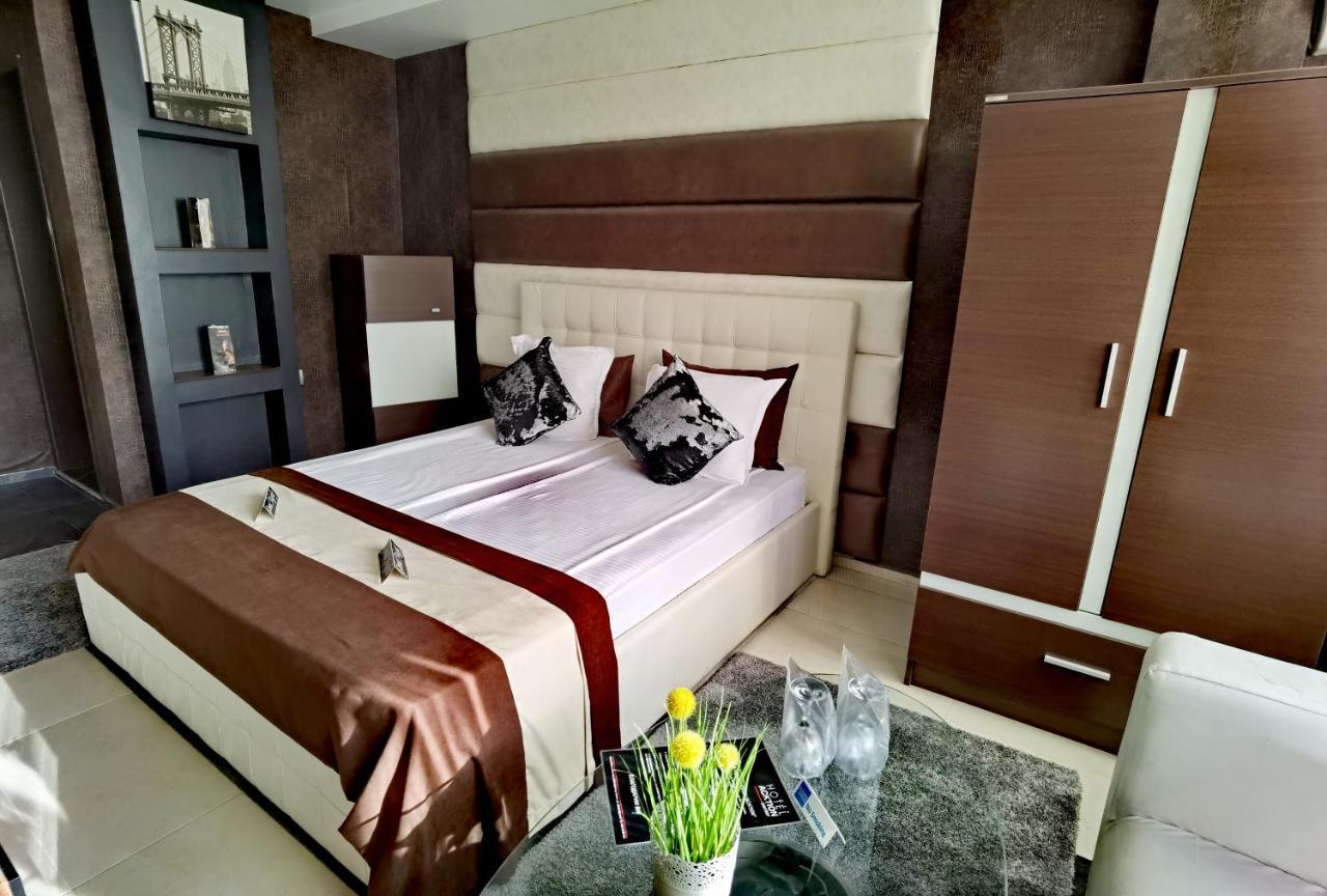 Hotel Acktion Σούμεν Εξωτερικό φωτογραφία