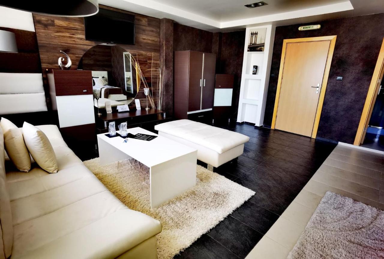 Hotel Acktion Σούμεν Εξωτερικό φωτογραφία